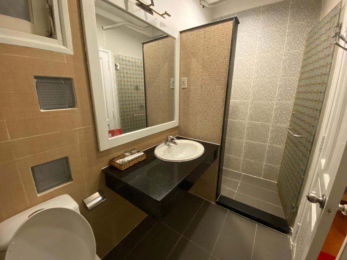 Phu Gia Hotel Ho Chi Minh City Exterior photo